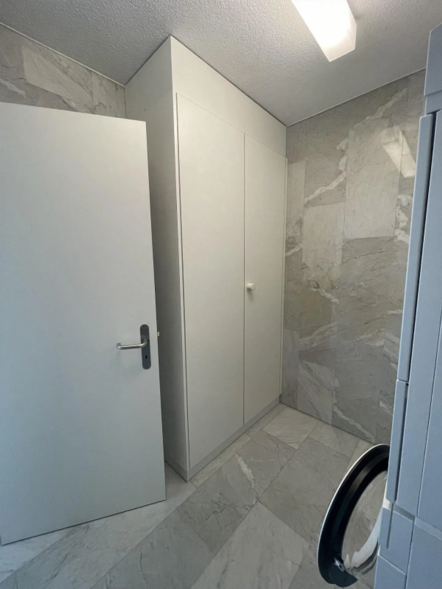 Appartamento ben tenuto di 5,5 stanze con studio e bellissima vista panoramica - Foto 15 di 17