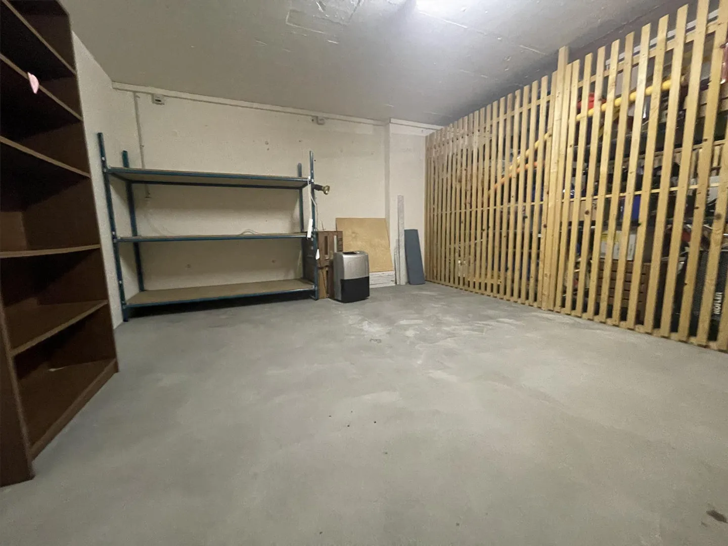 Appartamento ben tenuto di 5,5 stanze con studio e bellissima vista panoramica - Foto 16 di 17