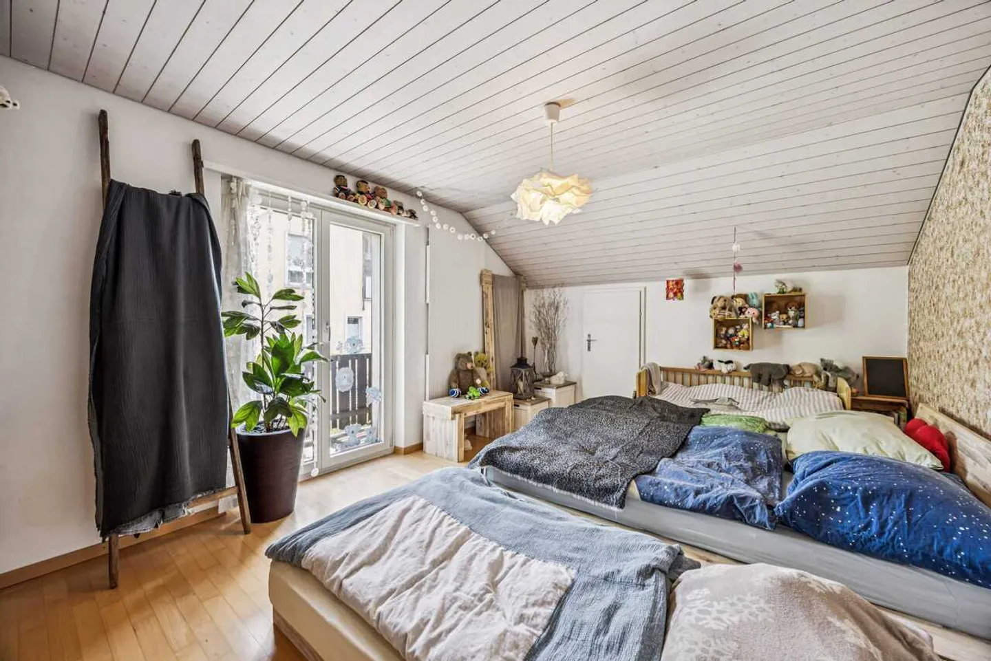 Maison familiale avec grand jardin paradisiaque - Photo 10 sur 13