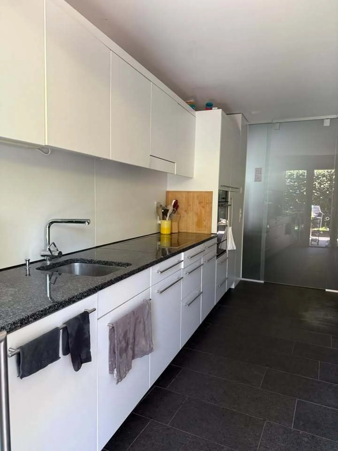 Charmant Appartement avec Jardin - Photo 4 sur 9