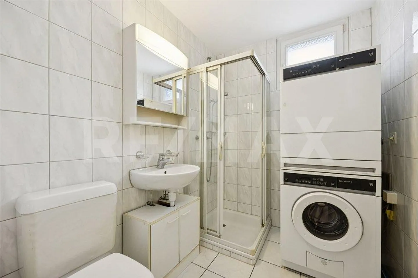 Modern & Central Garden Apartment in Tax-Friendly Binningen - Photo 11 of 13