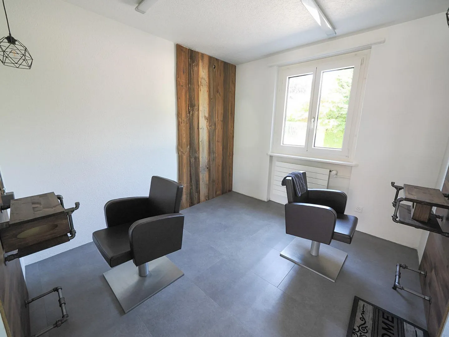 Salon de coiffure élégant à Langenthal - Photo 4 sur 7