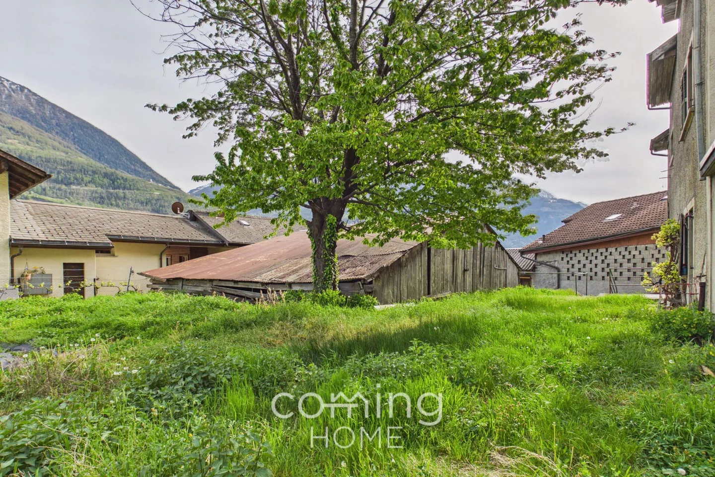 Terreno edificabile con strutture esistenti a Niedergampel - ideale per un nuovo progetto di costruzione - Foto 7 di 11