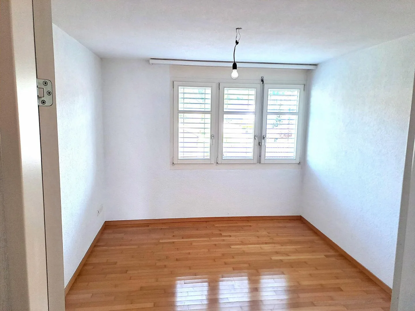 Wohlfühloase in Turbenthal: 4.5-Zimmer, ideal für Familien oder Paare - Foto 5 von 10