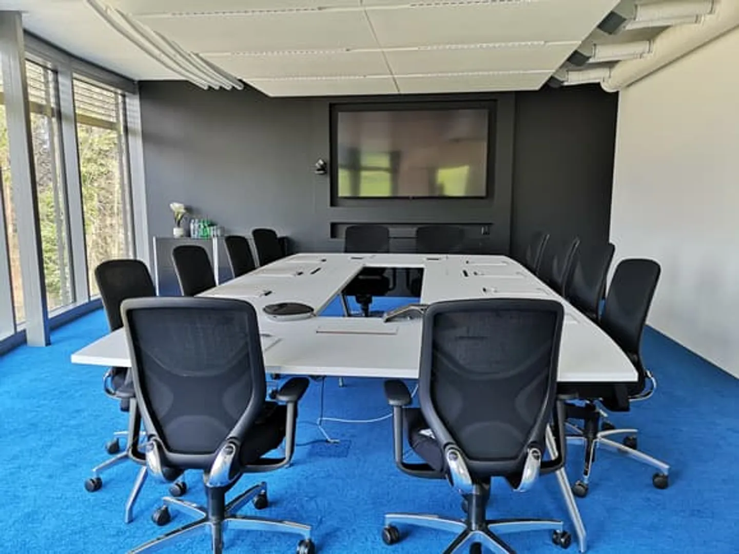 Work at the highest level – 1,090 m² modern commercial space with panorama - Photo 7 of 7