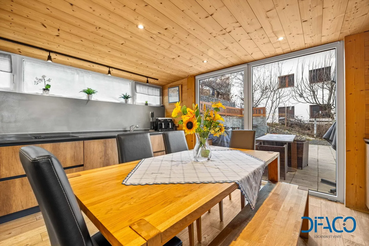 VILLA JUMELÉE À CHOËX - Photo 2 sur 27