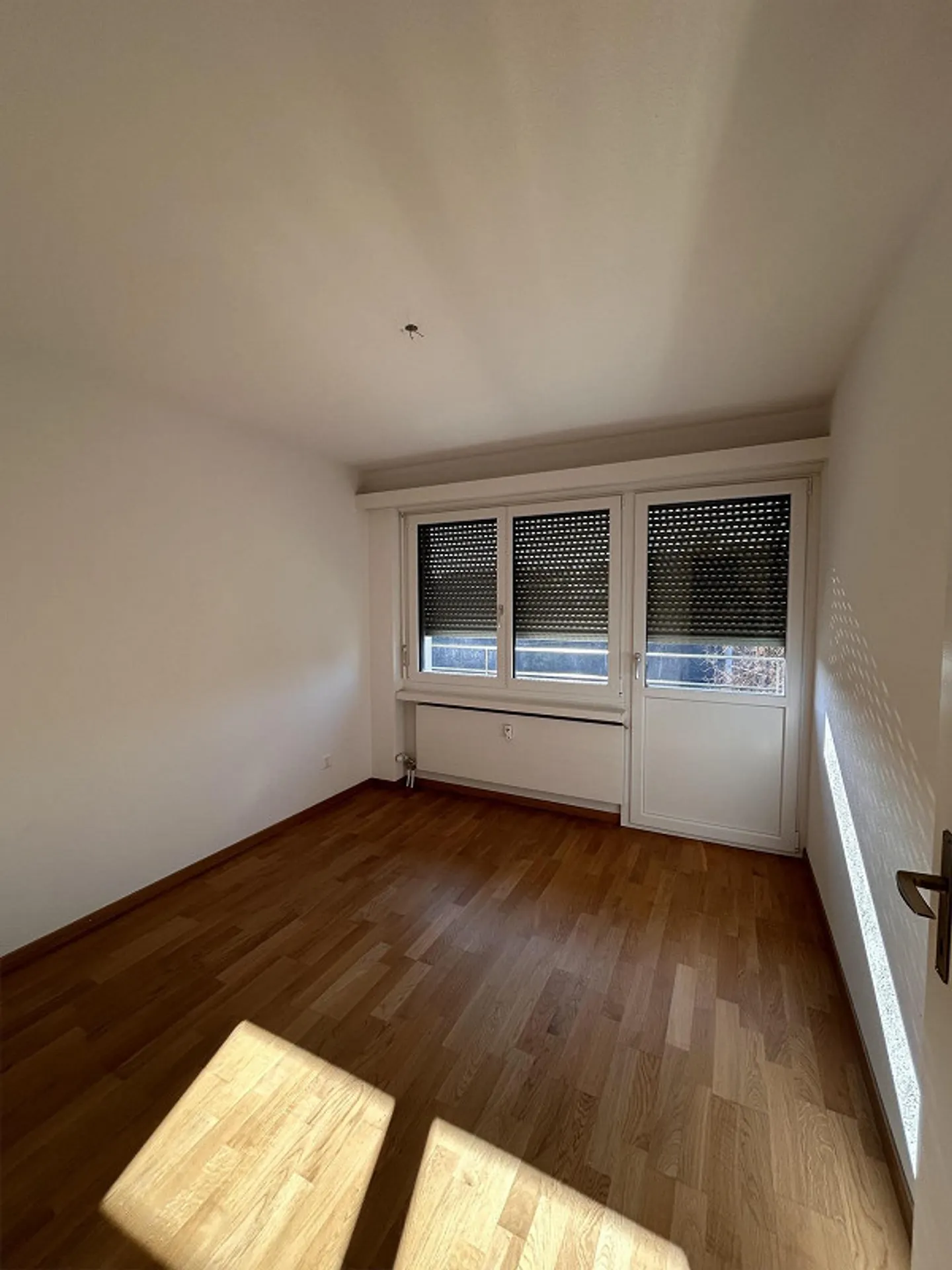 Votre nouveau chez-vous vous attend : appartement 3.5 pièces fraîchement rénové - Photo 13 sur 17