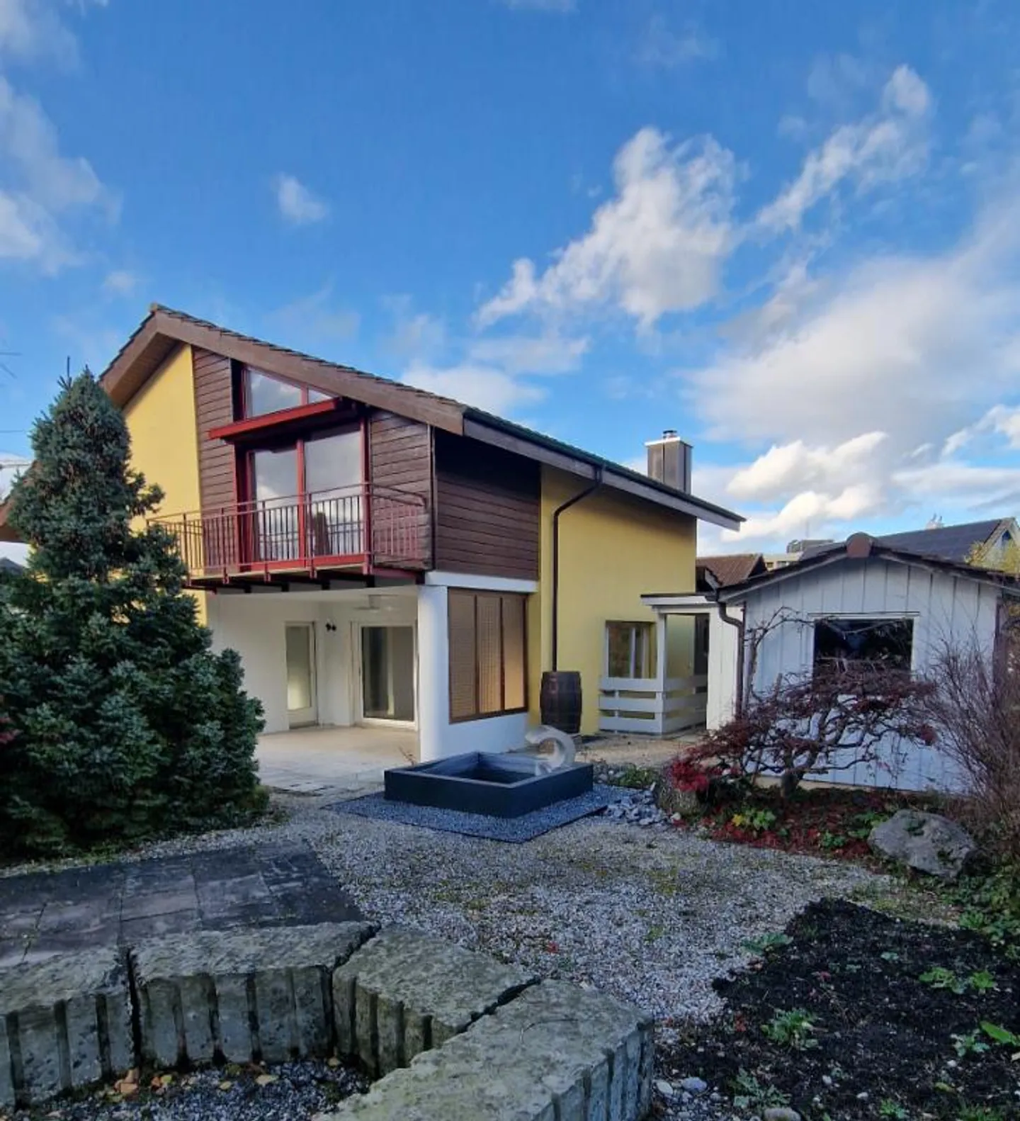 Maison individuelle de 6,5 pièces avec charme : première occupation après rénovation - Photo 1 sur 5