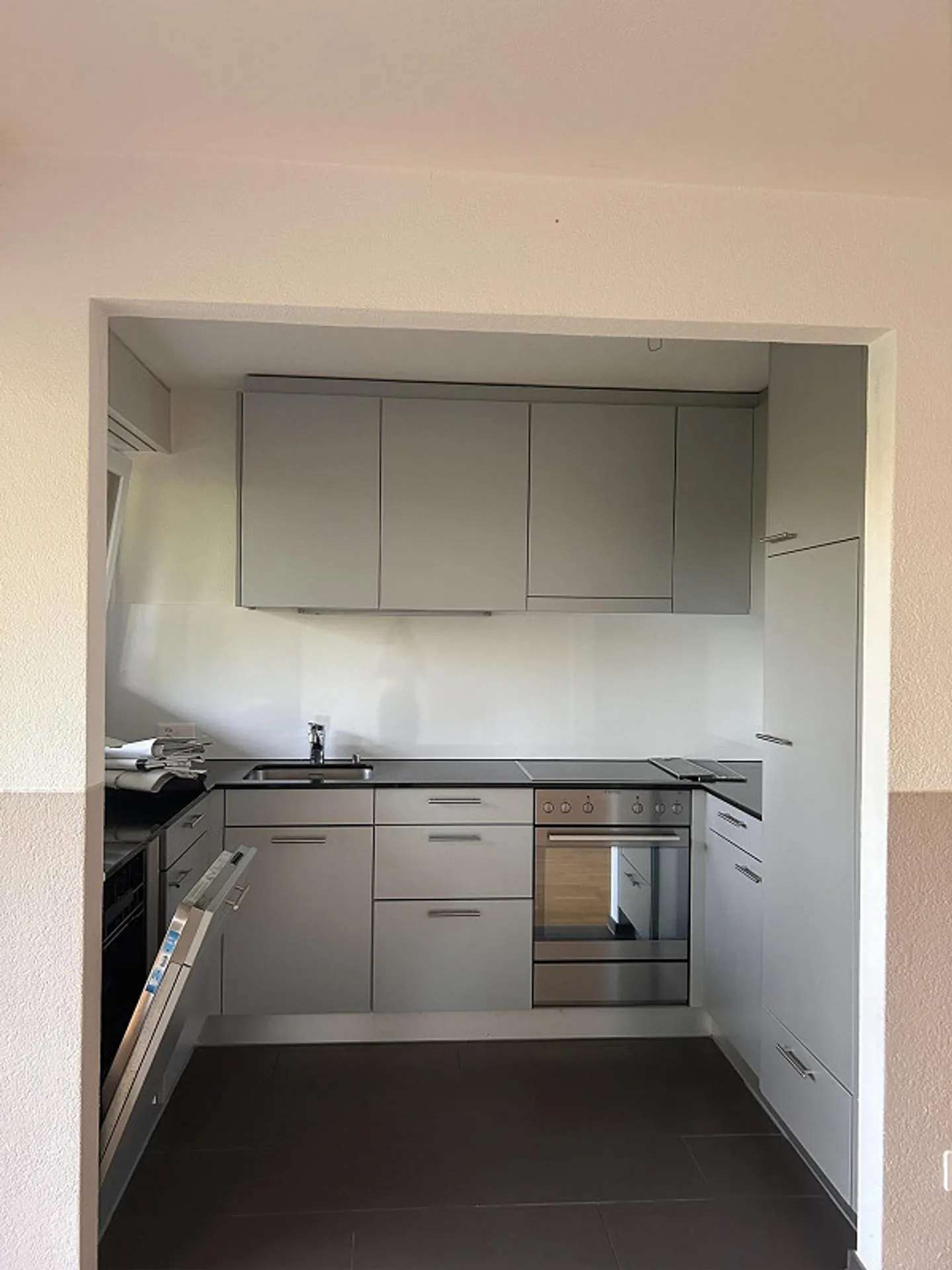 Votre nouveau chez-vous vous attend : appartement 3.5 pièces fraîchement rénové - Photo 1 sur 17