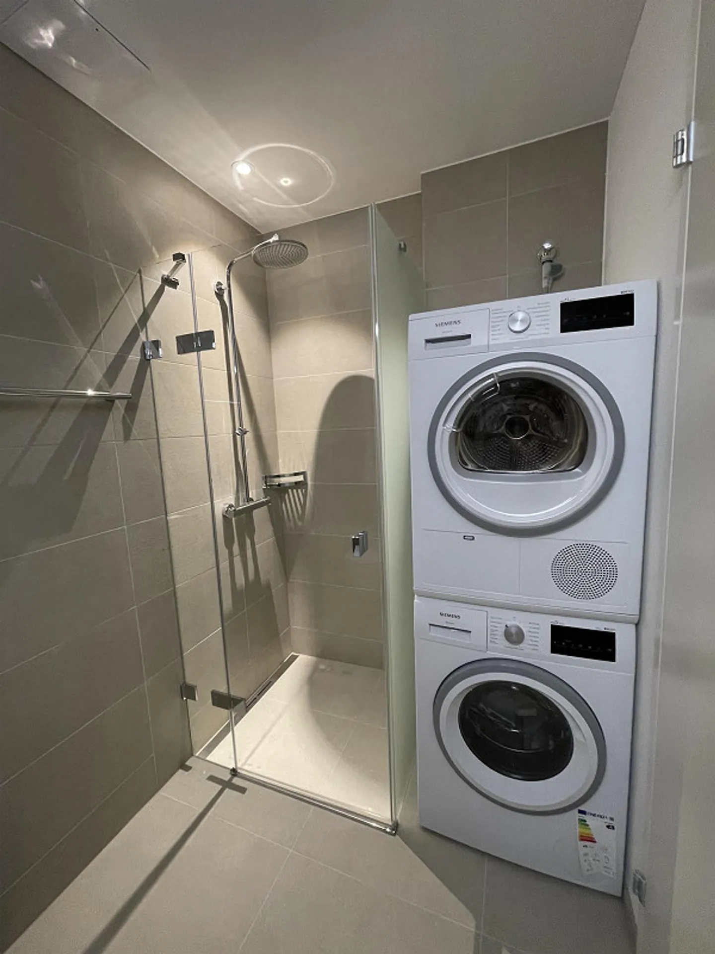 Zentral wohnen in Horgen  Moderne 2.5-Zimmerwohnung direkt am Zürichsee - Foto 4 von 5