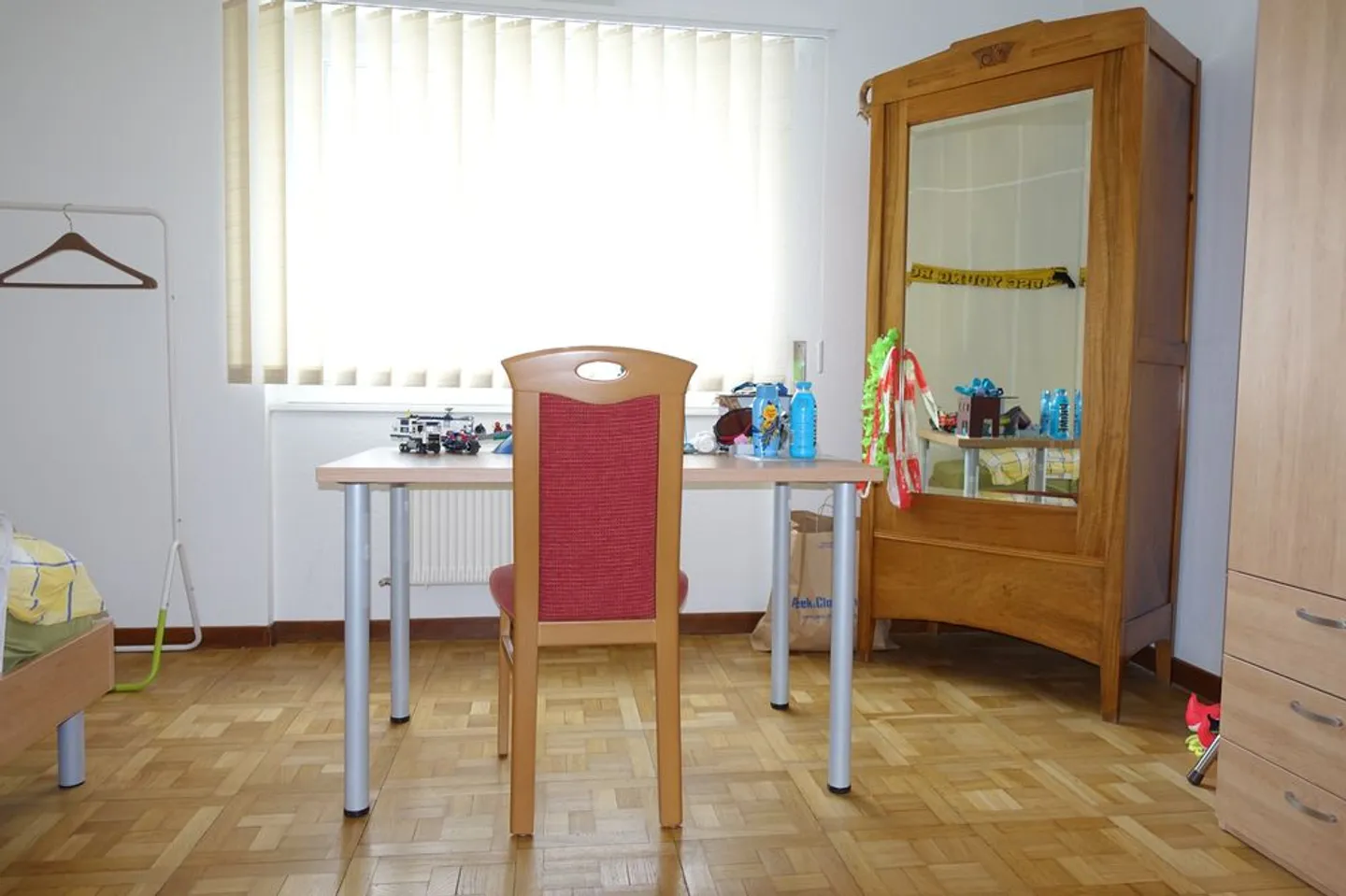 Tramelan - Schönes 4 1/2-Zimmer-Apartment im 2. Stock - Foto 5 von 10