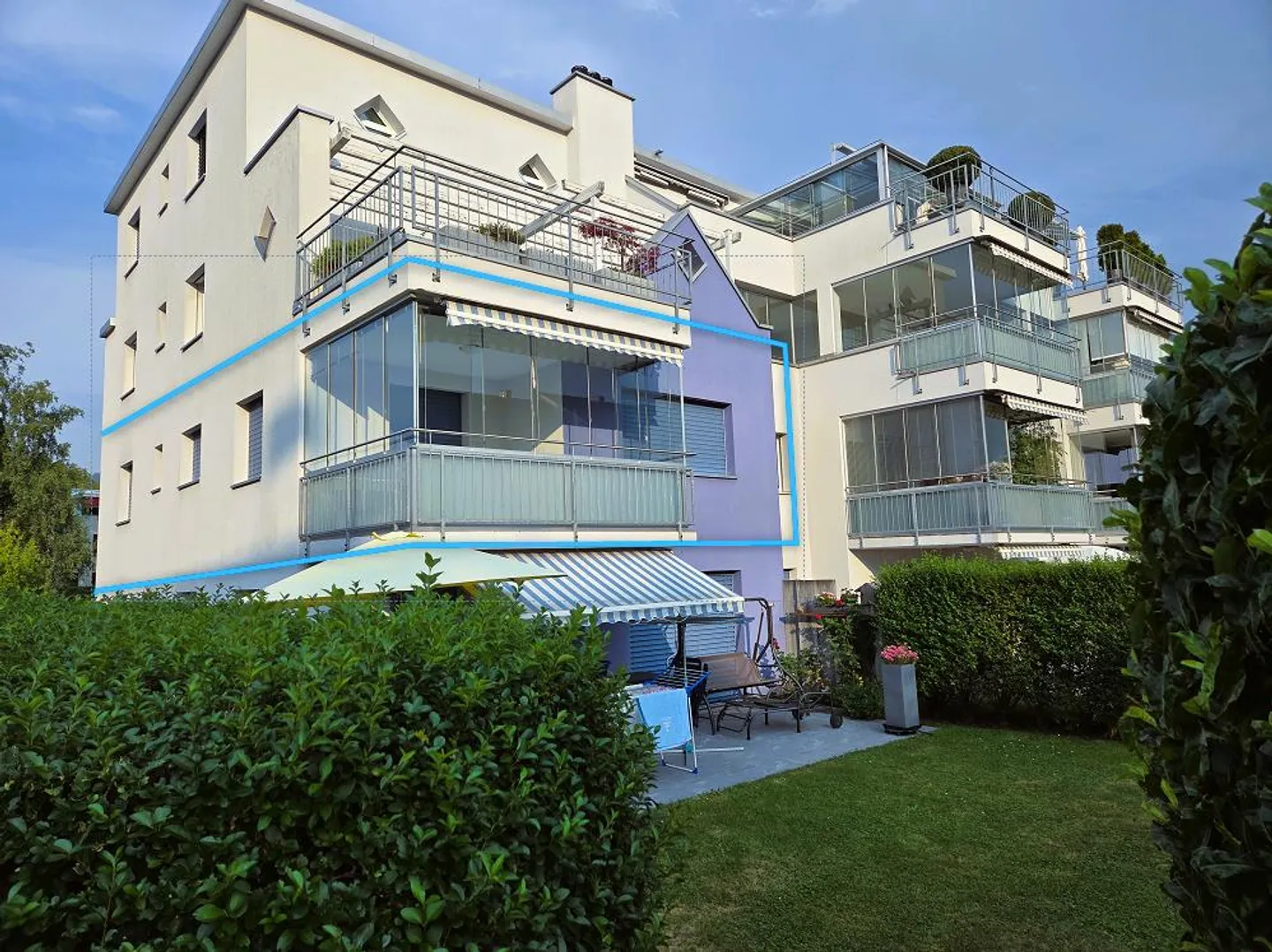 Appartement lumineux de 4,5 pièces à l'emplacement idéal à Hinwil - Photo 1 sur 14