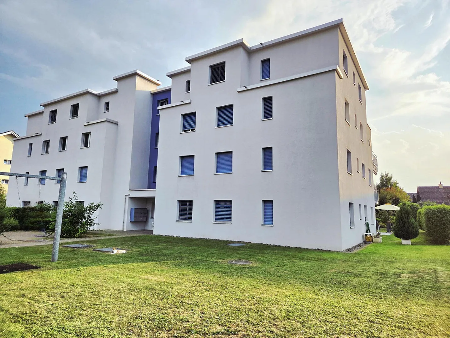 Appartement lumineux de 4,5 pièces à l'emplacement idéal à Hinwil - Photo 2 sur 14