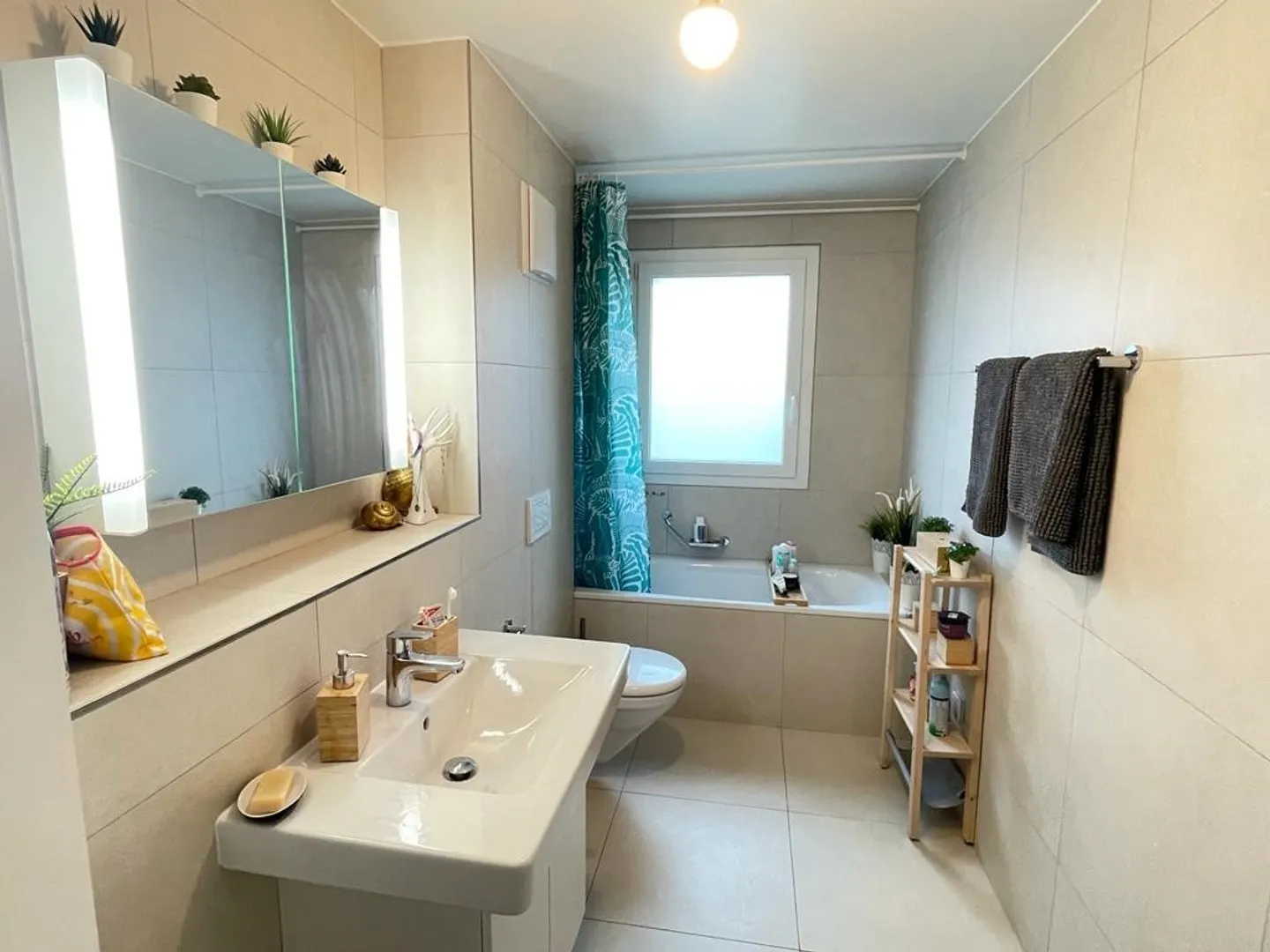 4.5 Room Apartment with Pool in the Heart of Gland - Photo 6 of 10
