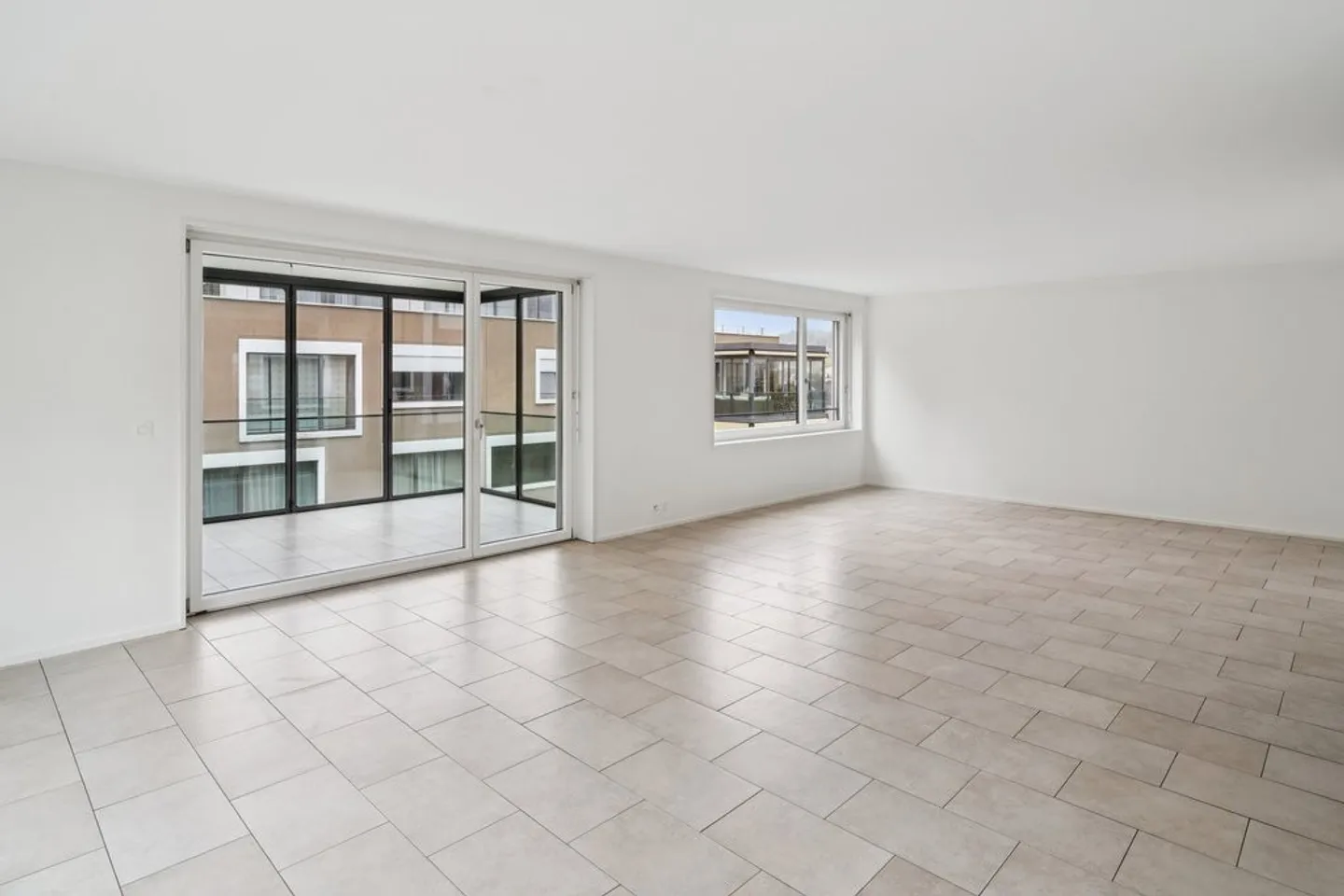 Gediegene 3.5-Zimmerwohnung mit dazugehörendem Hobbyraum - Foto 4 von 11