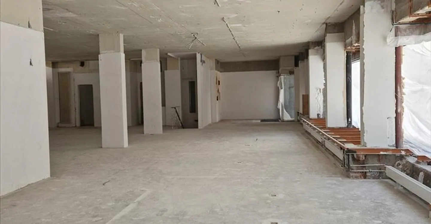 Mischgenutztes Gebäude mieten - Foto 4 von 7