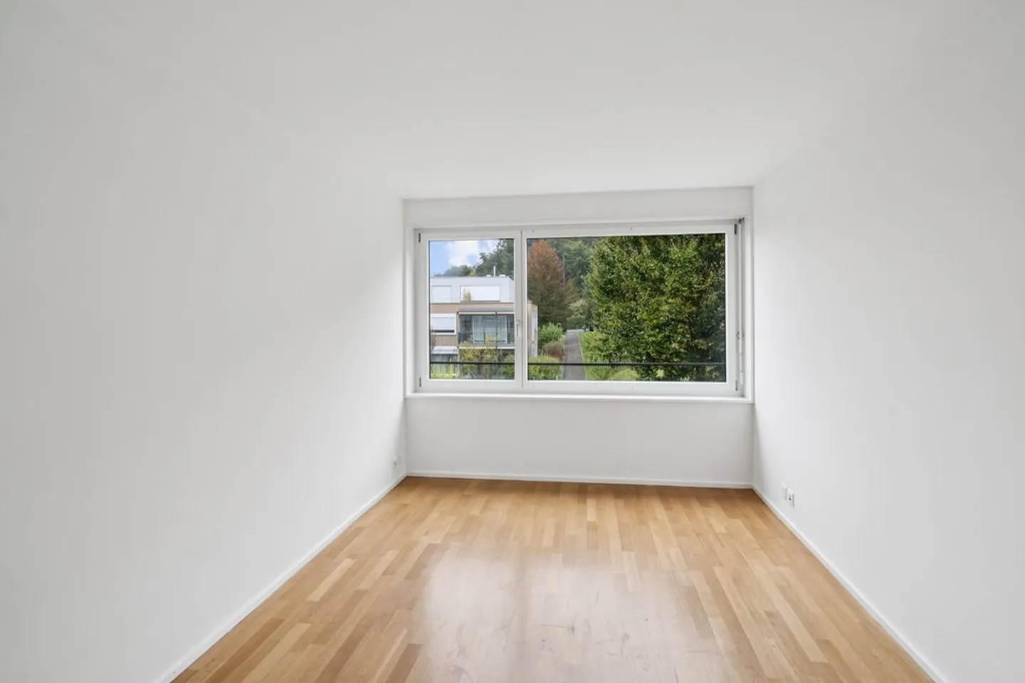 Gediegene 3.5-Zimmerwohnung mit dazugehörendem Hobbyraum - Foto 8 von 11