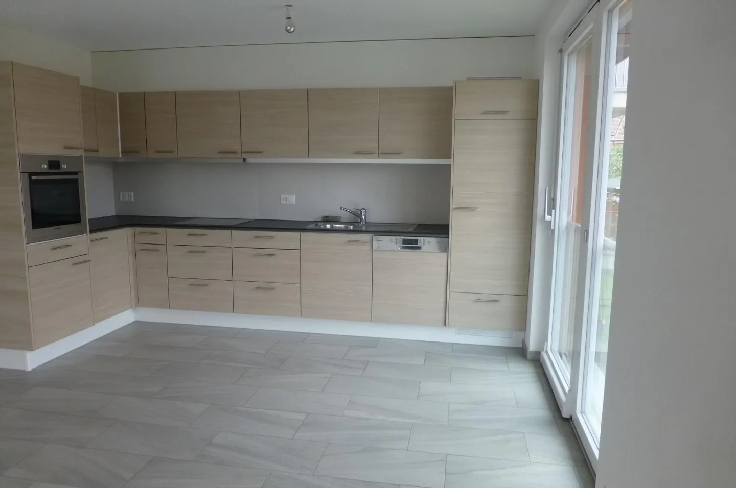 4.5 Room Apartment - Photo 3 of 10