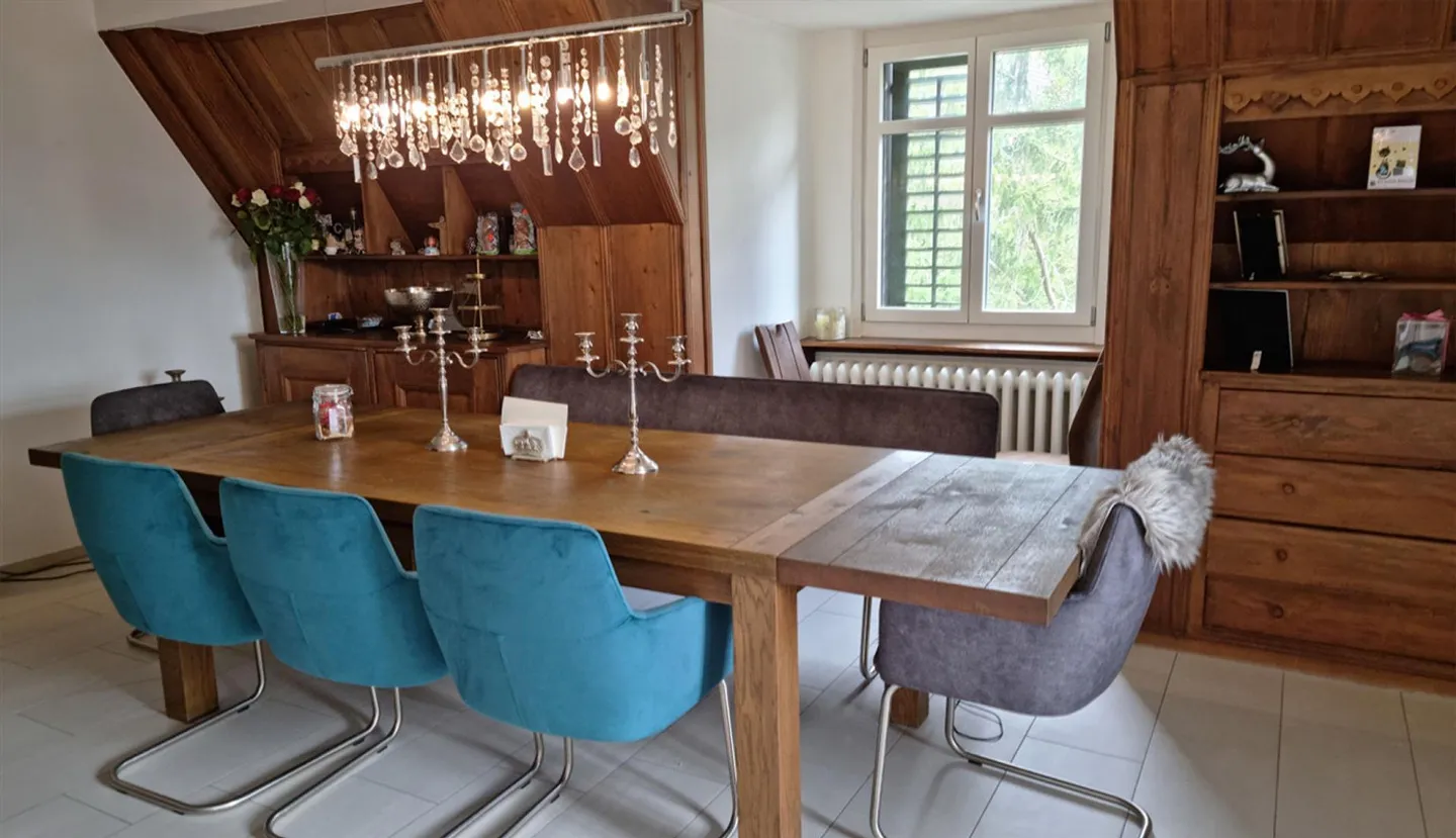 5.5-Zimmer-Dachmaisonettewohnung  in ehemaliger Bally-Villa - Foto 7 von 8