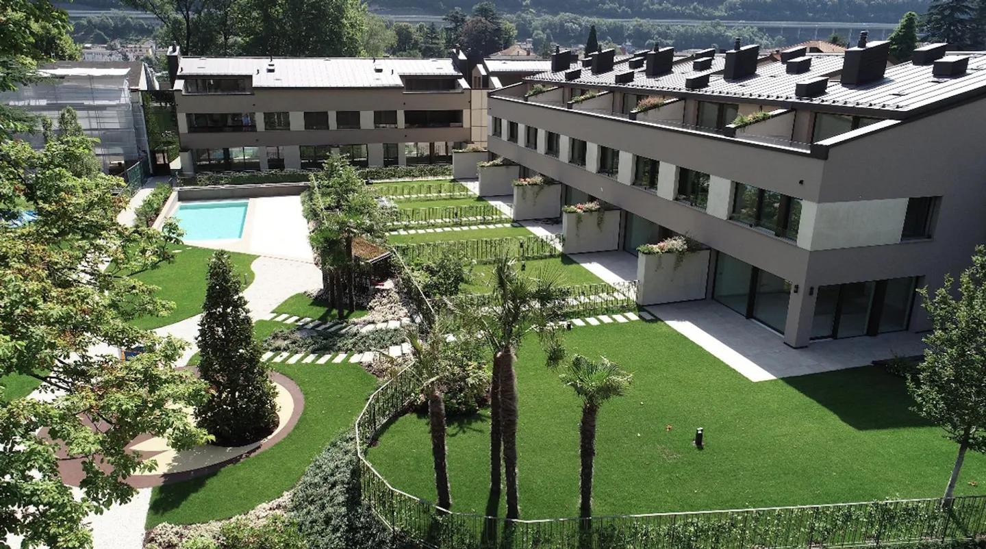 NUOVA CASA CON 6.5 STANZE AL LAGO - Foto 9 di 10