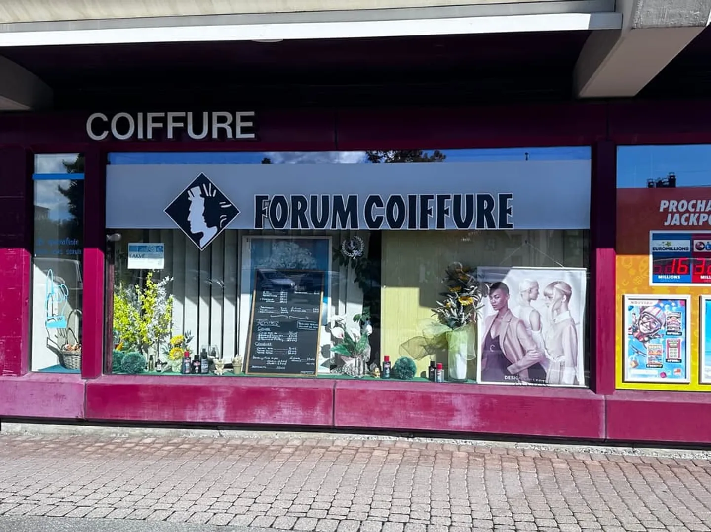 Friseursalon mit Geschäft und Kiosk zu verkaufen - Schlüsselaktivität - Foto 1 von 6