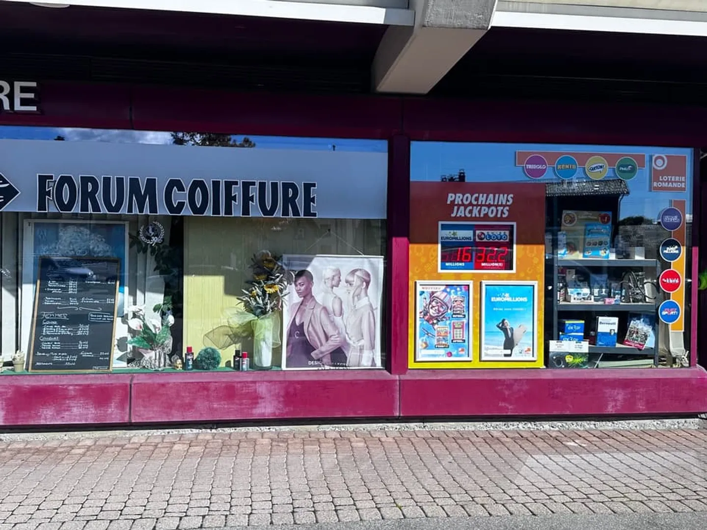 Friseursalon mit Geschäft und Kiosk zu verkaufen - Schlüsselaktivität - Foto 2 von 6