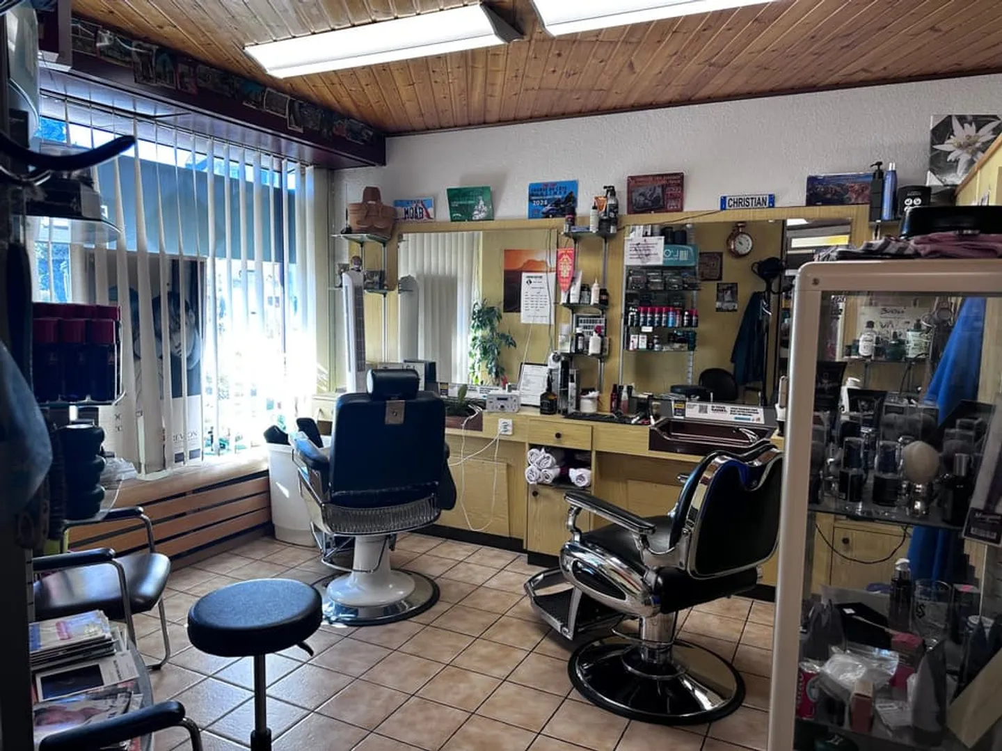 Friseursalon mit Geschäft und Kiosk zu verkaufen - Schlüsselaktivität - Foto 6 von 6