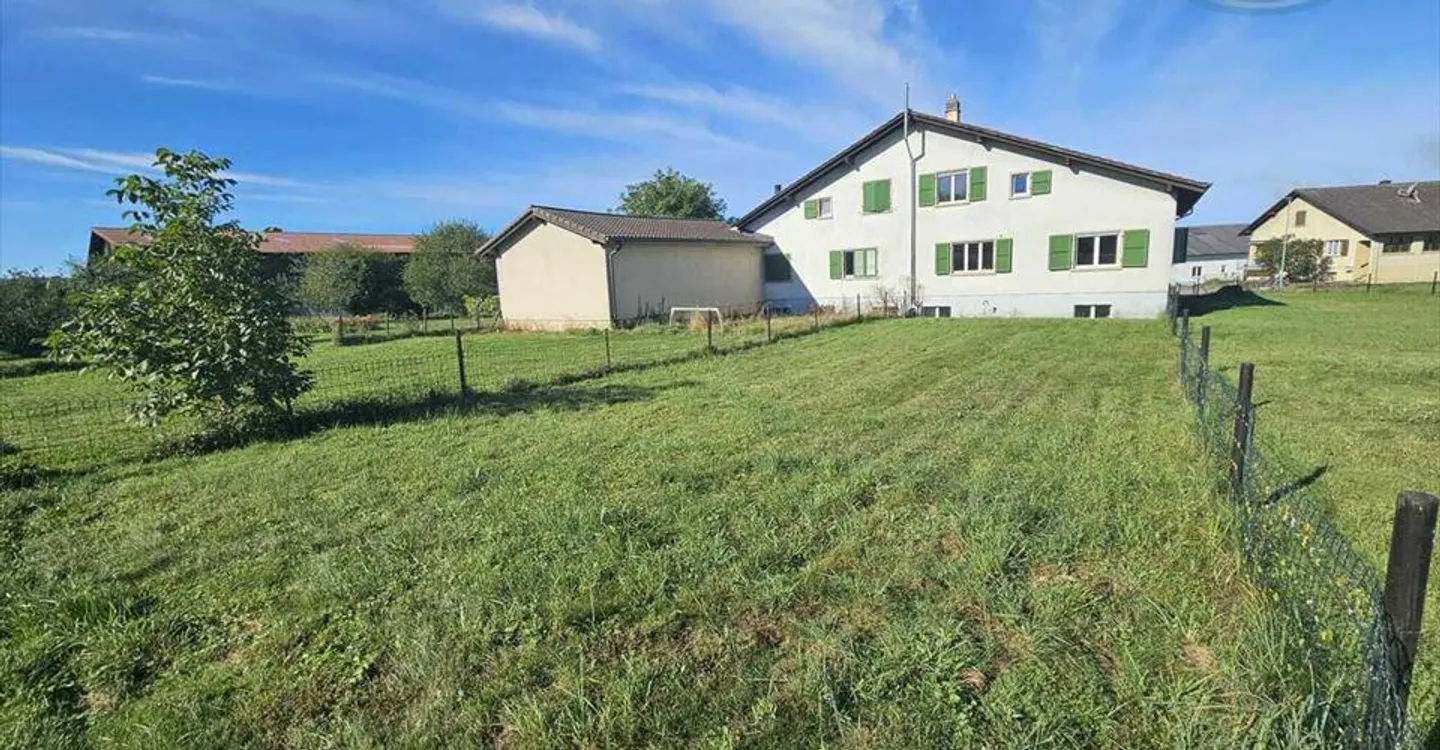 Maison Jumelée Charmante - Photo 3 sur 13