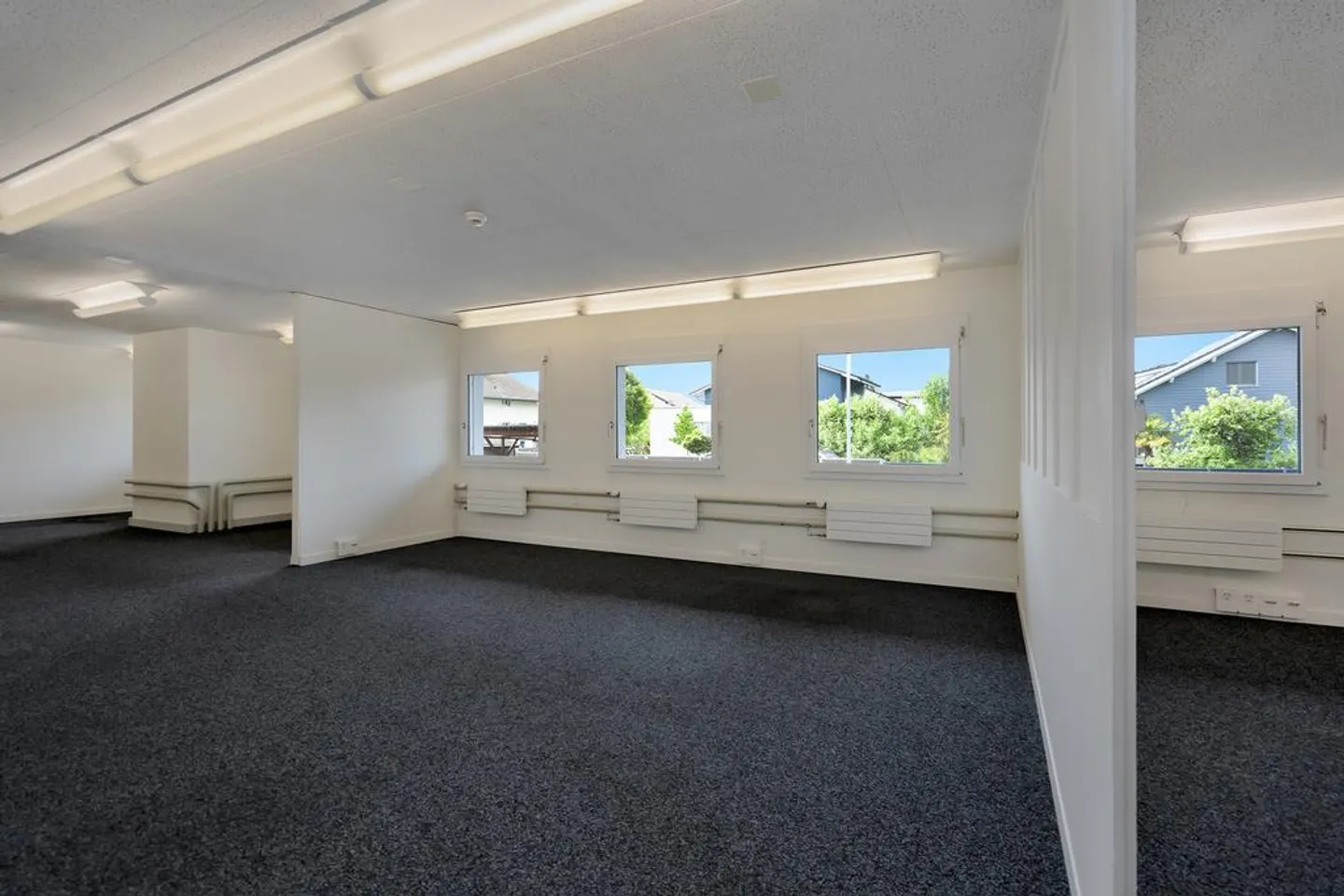 Ici, vous trouverez votre nouvel espace de bureau pour une utilisation flexible - Photo 3 sur 12