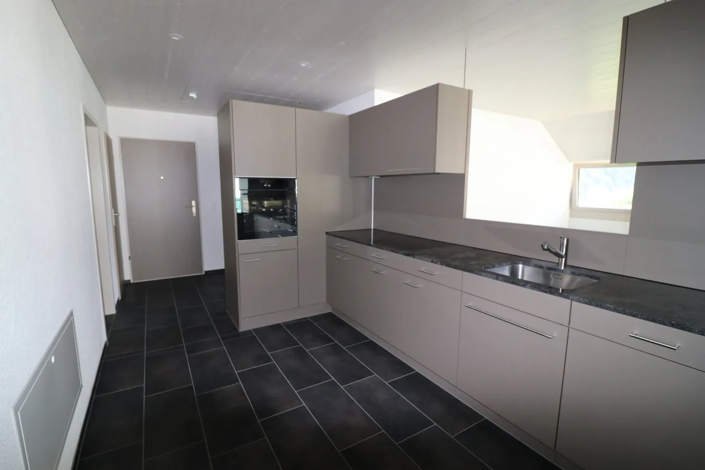 Moderne 3.5-Zimmer Wohnung - Foto 6 von 13