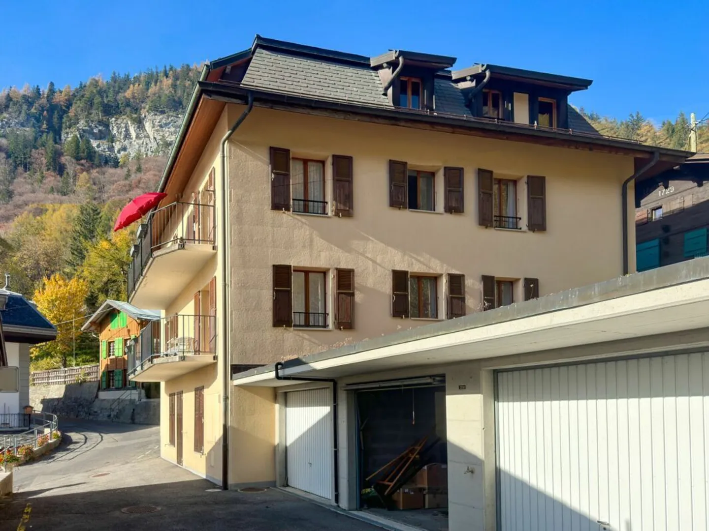 Appartamento attico con 3,5 stanze. - Foto 3 di 17