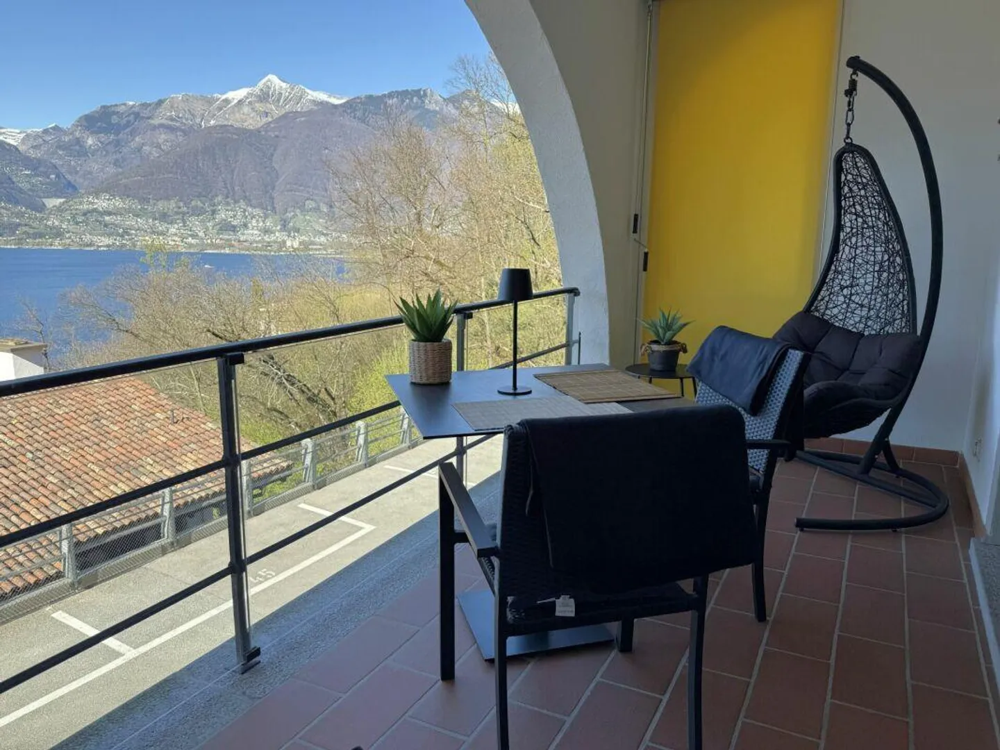 Renovated holiday apartment with pool - Photo 5 of 12