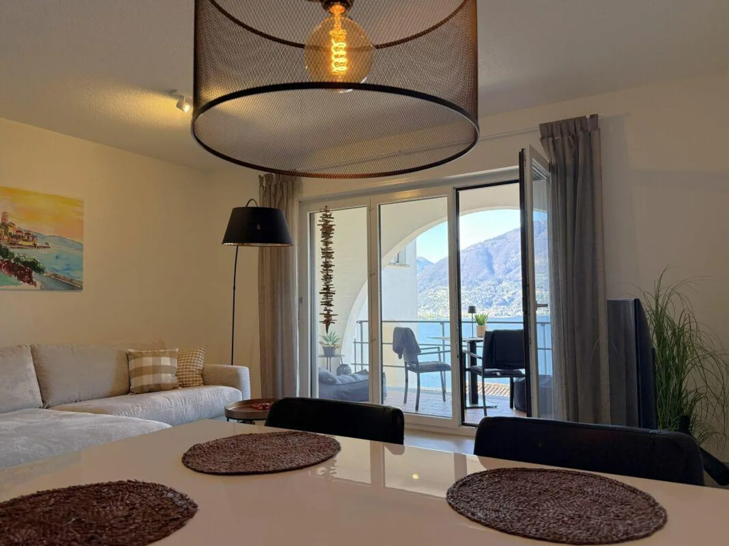 Renovated holiday apartment with pool - Photo 6 of 12