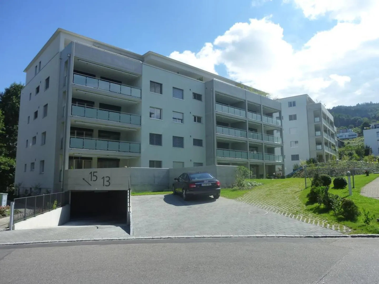 Il tuo nuovo posto auto a Rorschacherberg ti aspetta! - Foto 1 di 1