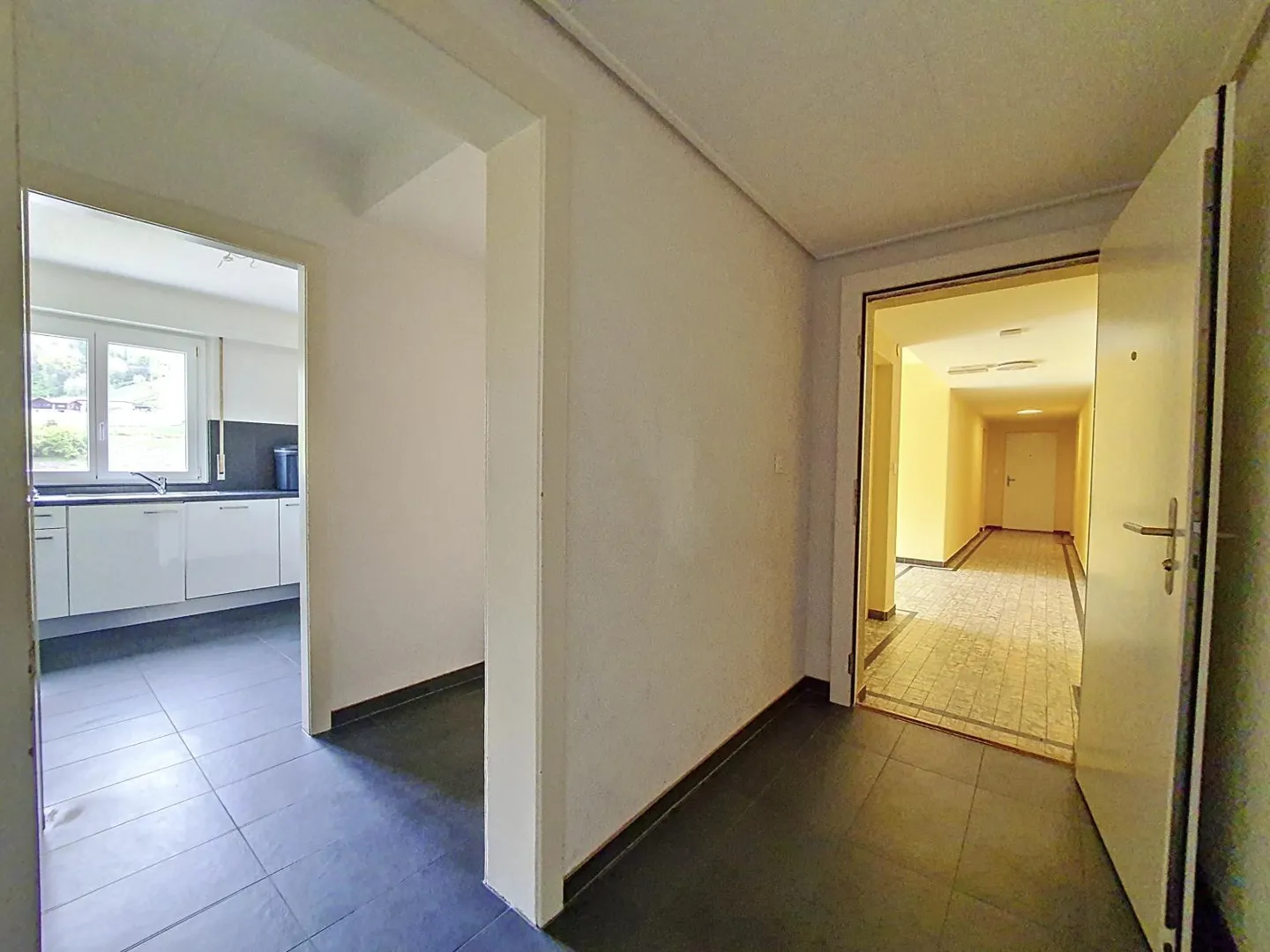 4-Zimmer-Wohnung - Foto 8 von 11