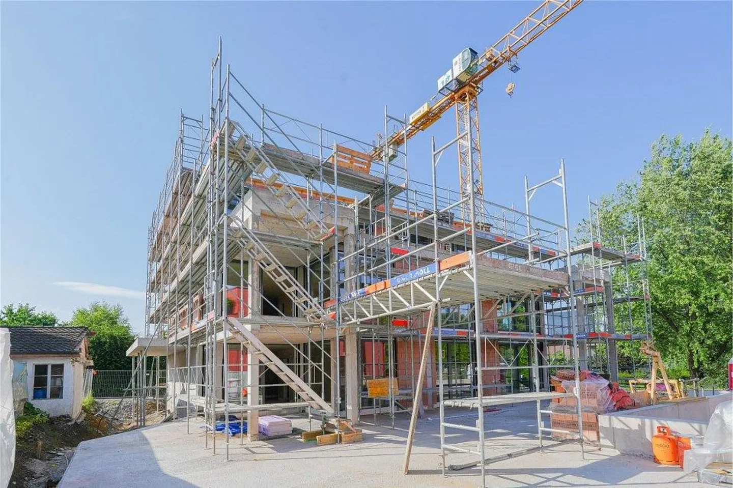 Exclusive living with high-quality architecture - Ready-to-move-in 2.5-room garden apartment 78 m² - Photo 12 of 13