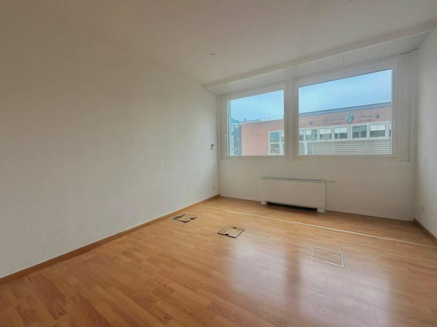 Modernes Büro mit Küche - Foto 11 von 12