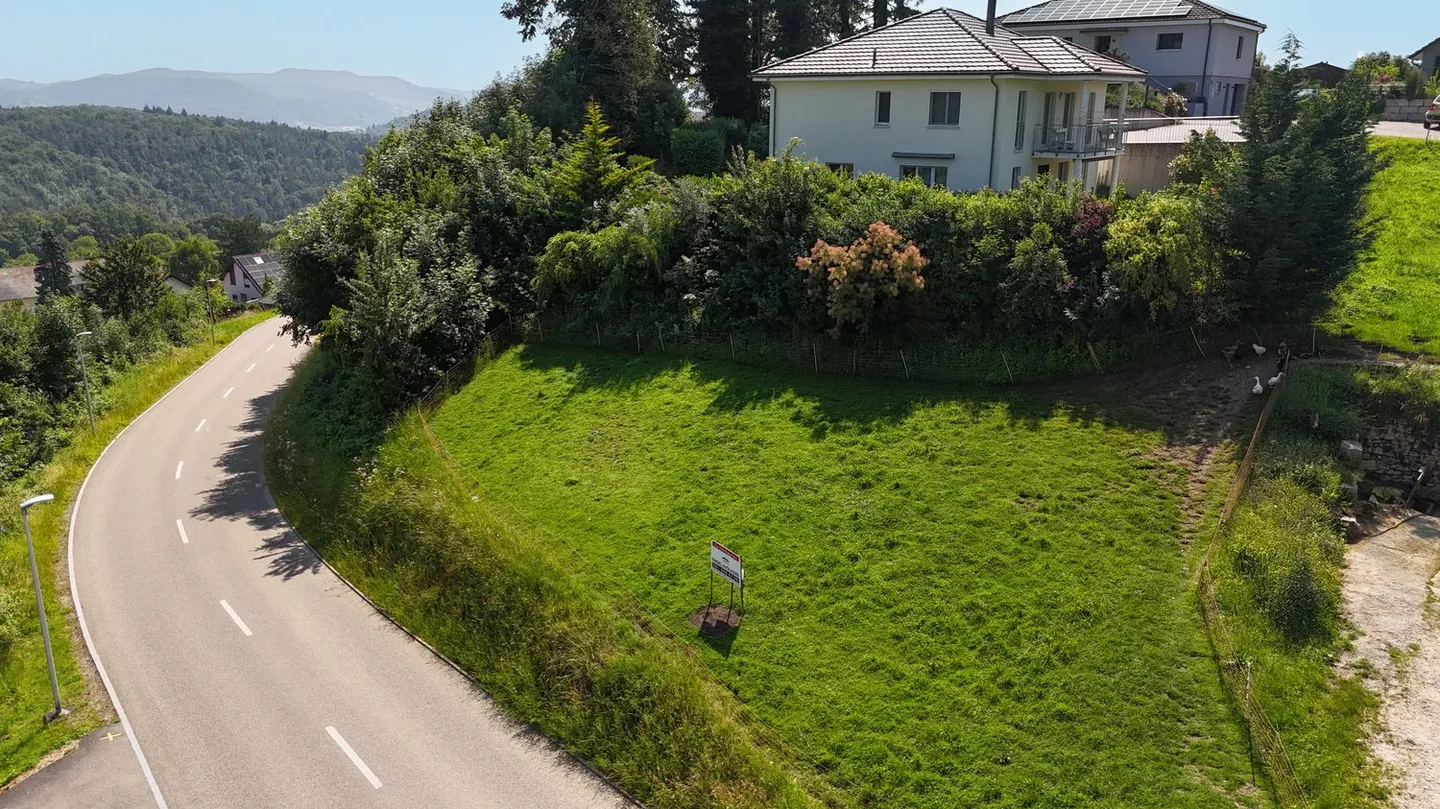 Terrain à bâtir avec vue - Photo 2 sur 6