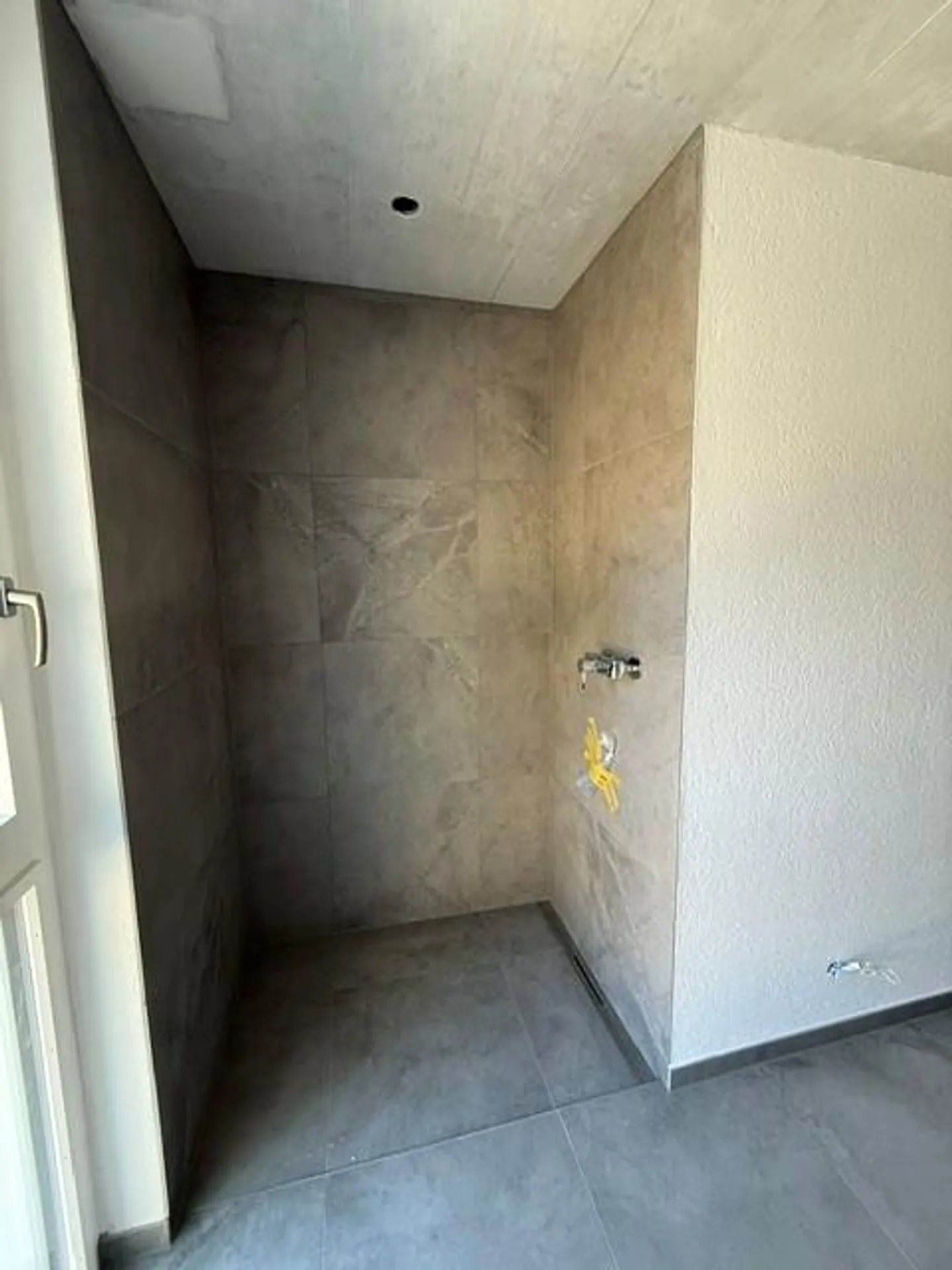 Modernes Apartment mit atemberaubendem Blick - Foto 5 von 8