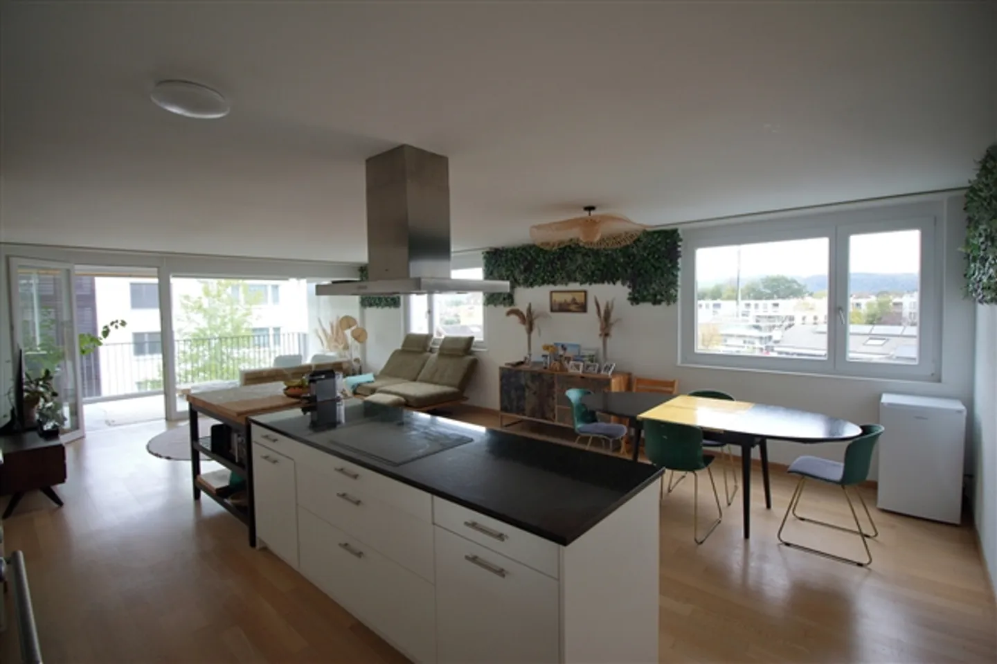 4½ ZI-WOHNUNG IN RHEINFELDEN (AG), MÖBLIERT, TEMPORÄR - Foto 3 von 10