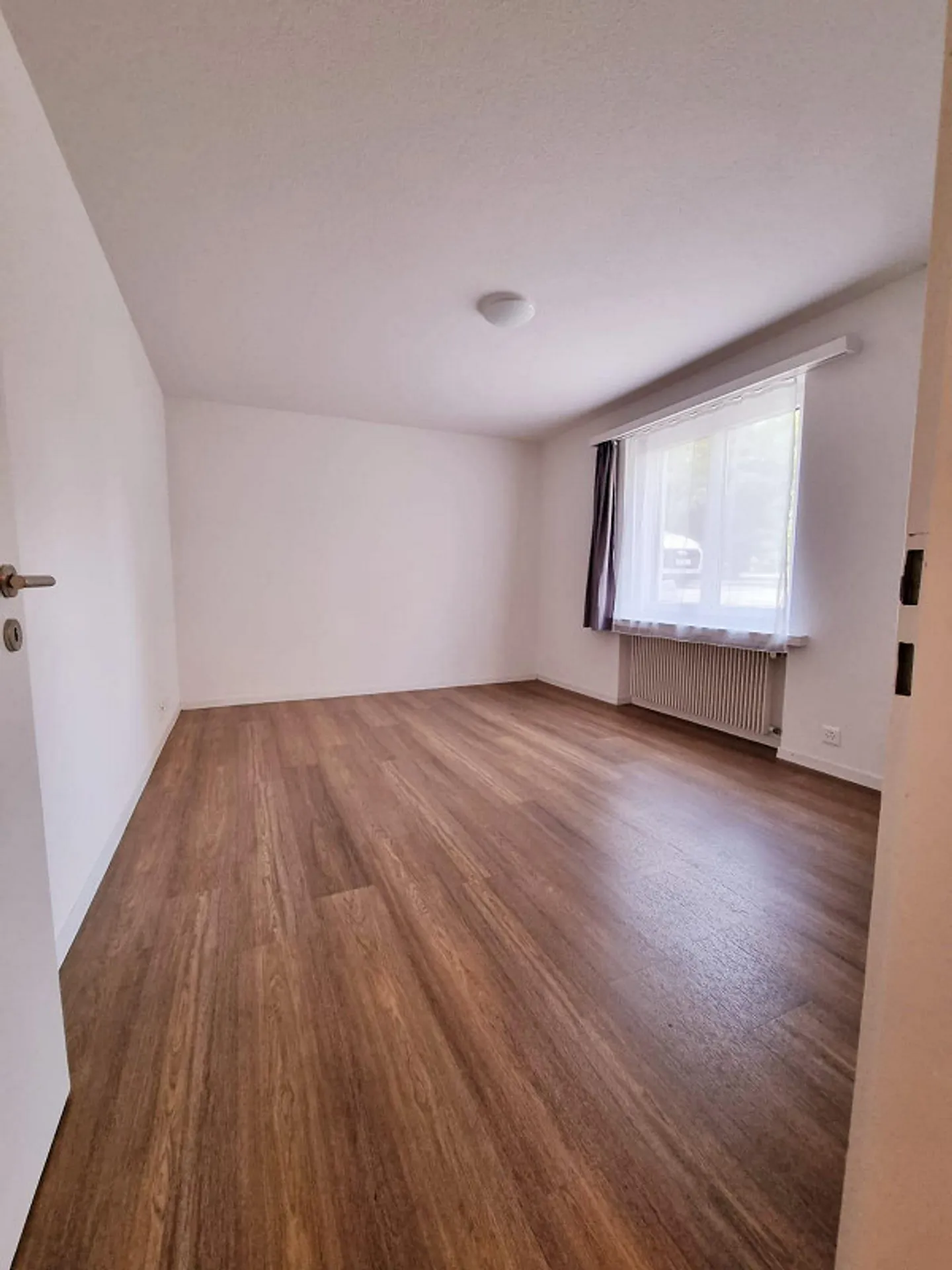 Sunny 2-room apartment for rent in Müllheim - Photo 8 of 8