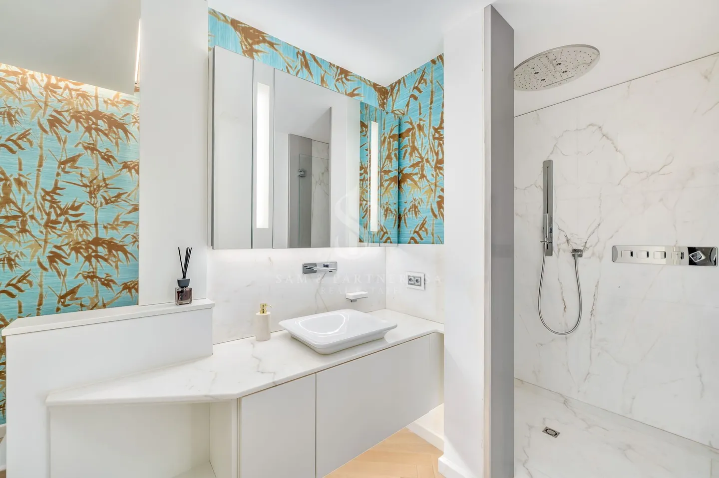 Appartamento moderno con vista lago - Foto 12 di 13