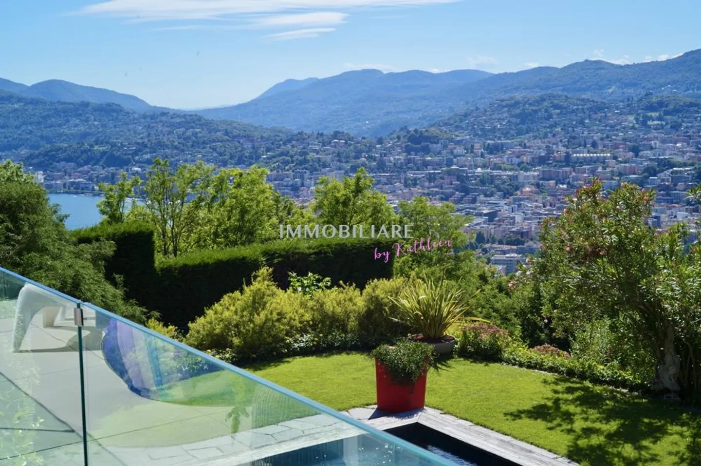 Villa di Lusso con Vista Mozzafiato - Foto 16 di 19