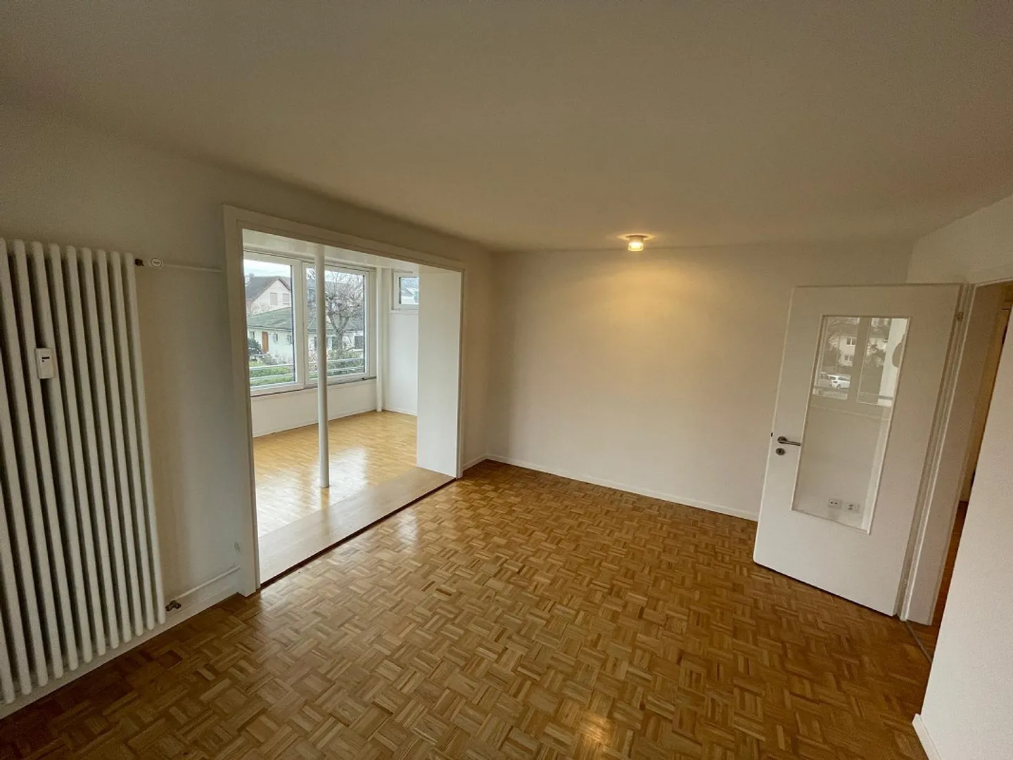 Renovierte 3.5-Zimmerwohnung im 1. OG in Allschwil zu vermieten - Foto 3 von 7