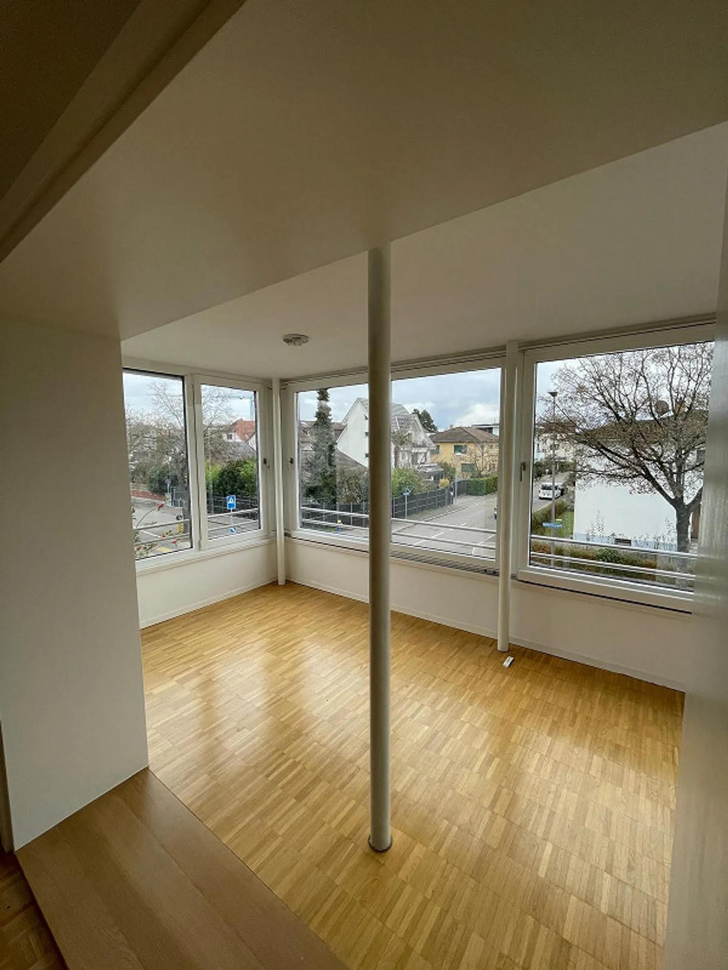 Renovierte 3.5-Zimmerwohnung im 1. OG in Allschwil zu vermieten - Foto 4 von 7