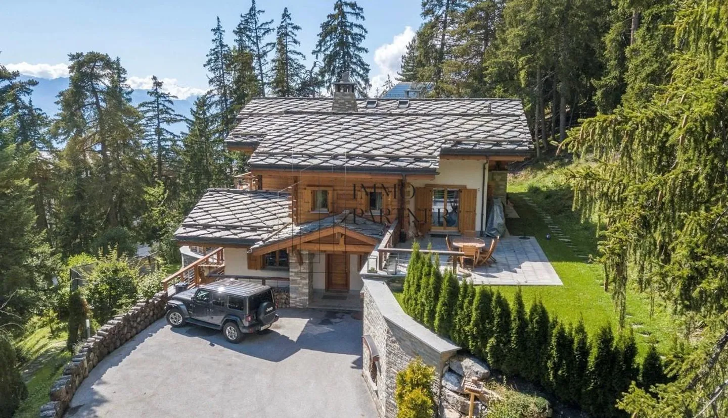 Chalet for rent - Photo 2 of 5