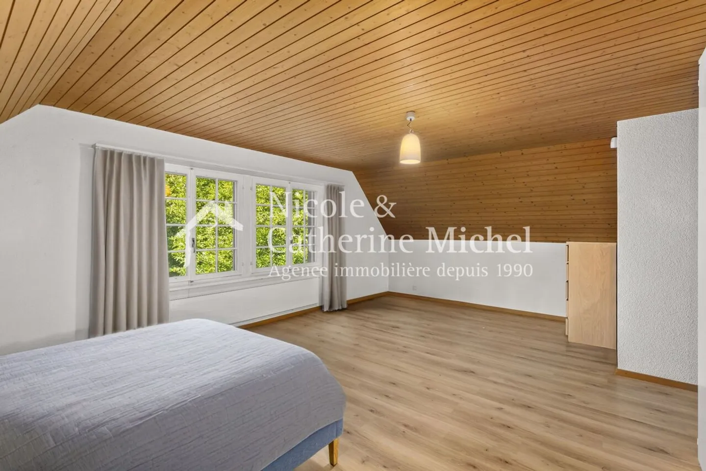 7.5 Room House - Photo 8 of 13