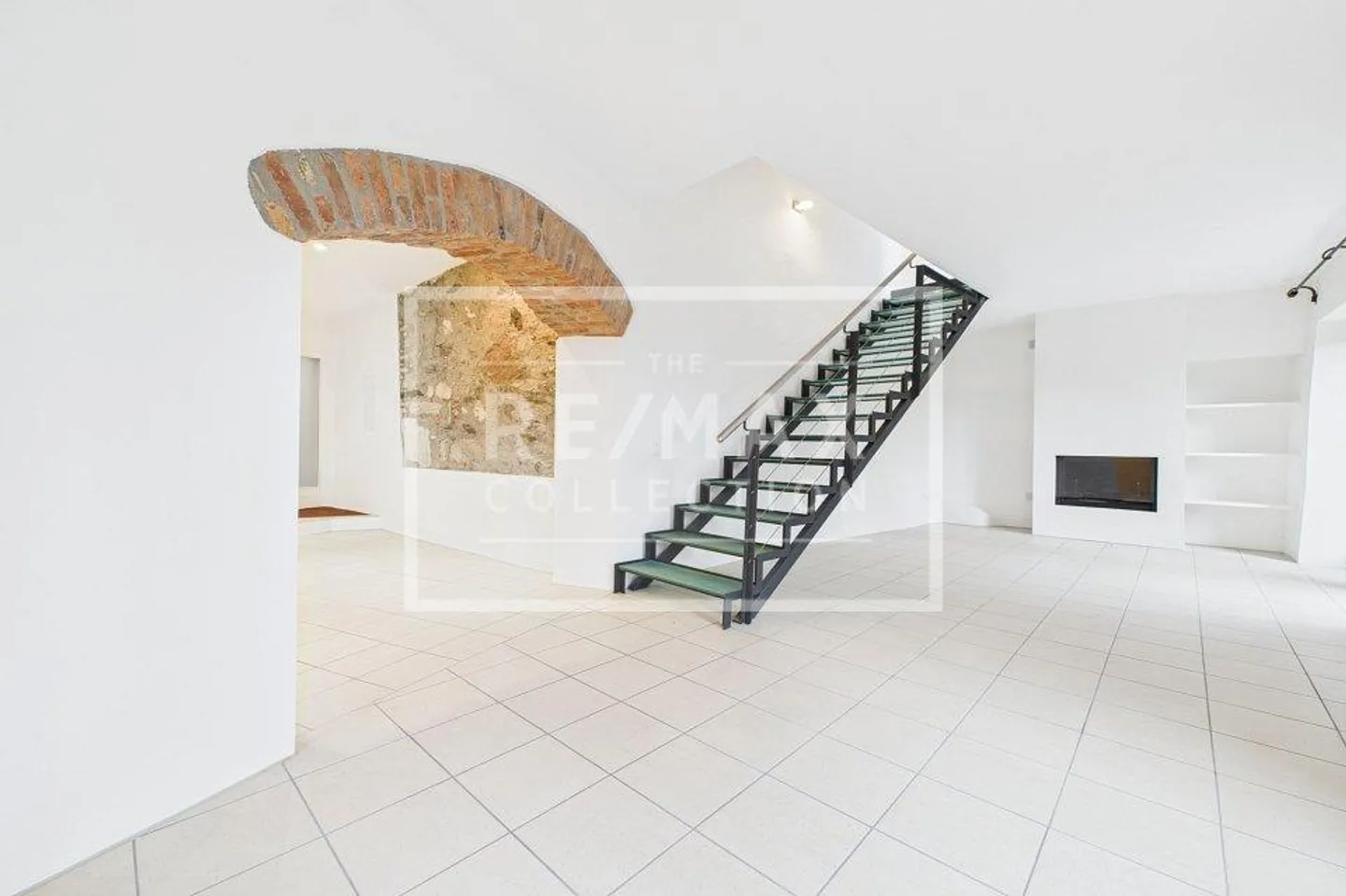 Elegant duplex with lake view in Carona - Photo 13 of 13