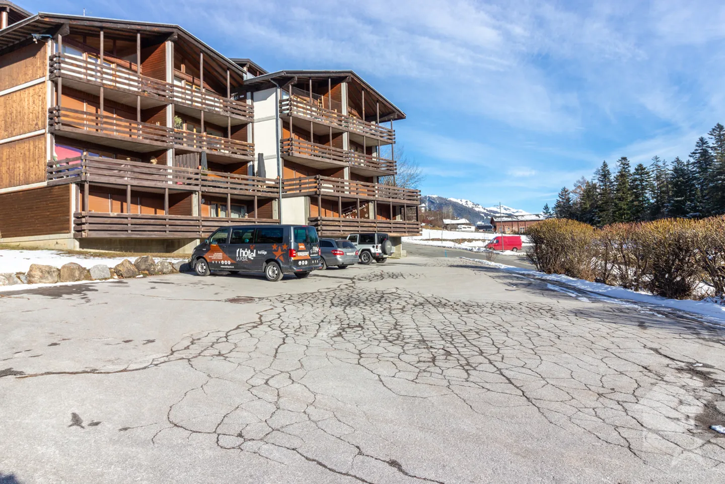 Spazioso appartamento ristrutturato di 2.5 locali con una magnifica vista - Foto 21 di 21