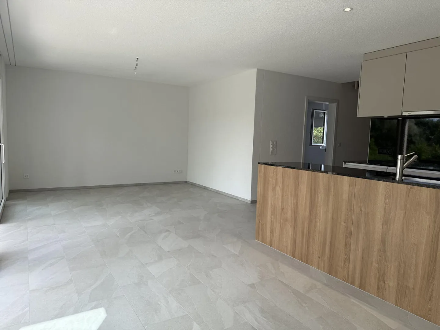 Prima locazione - nuova casa unifamiliare moderna di 5,5 stanze a Niederlenz - Foto 3 di 10